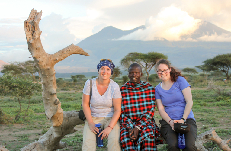 Volunteers in Kenya Volunteers in Kenya